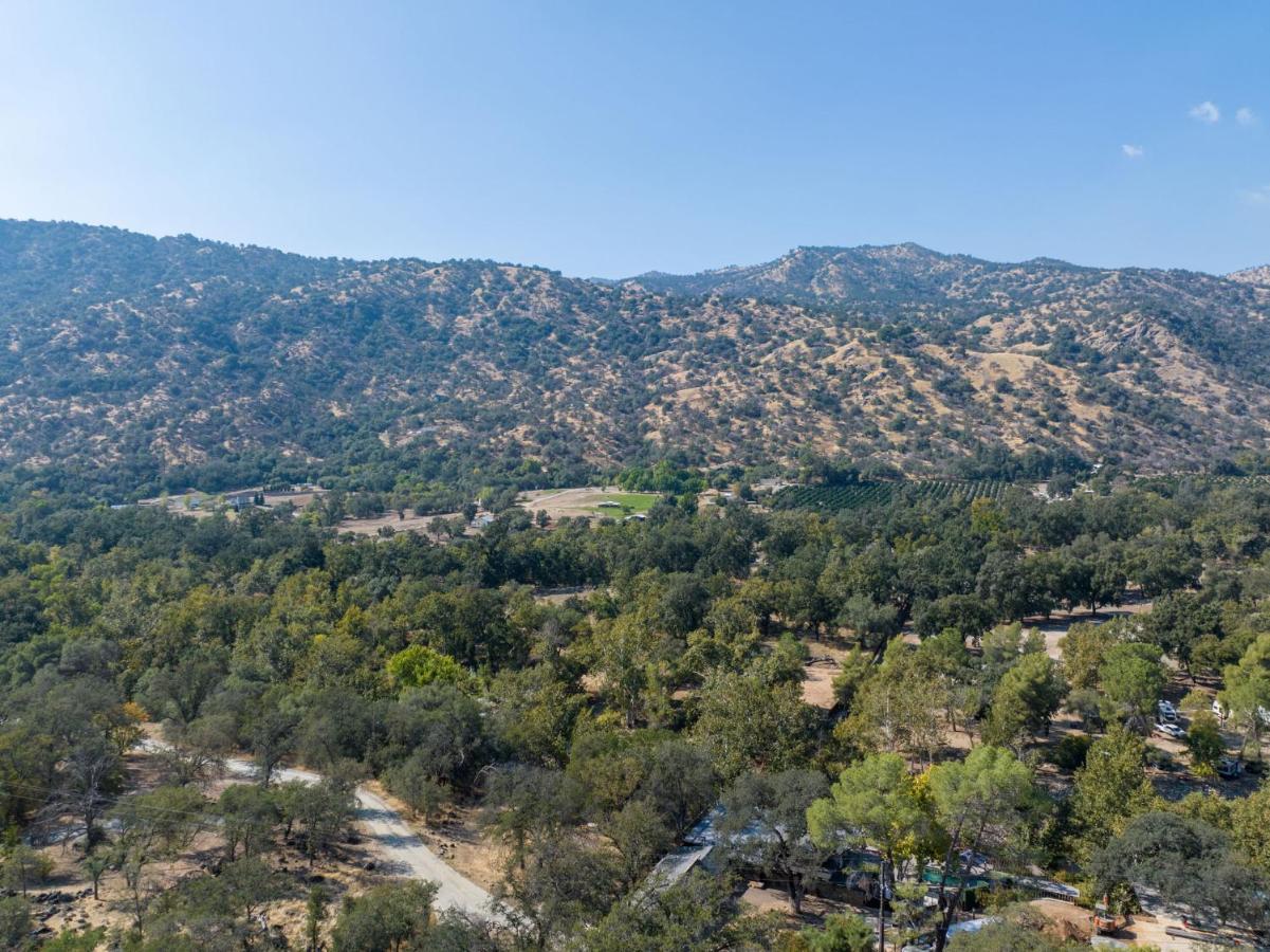 Views, Hot Tub, Outdoor Shower, 15M From Sequoia Three Rivers Luaran gambar